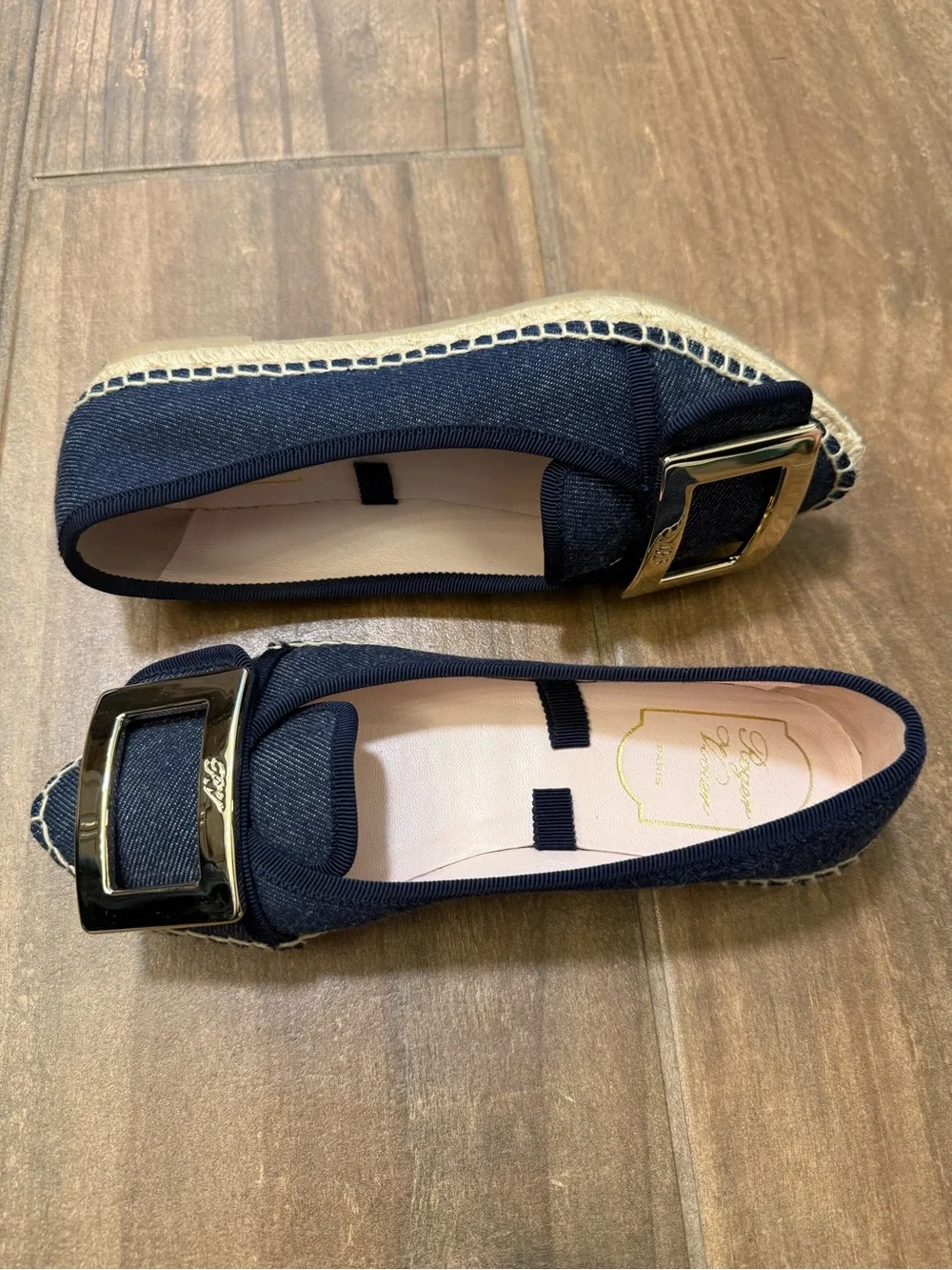 Roger Vivier Denim Espadrille Flat Dark Blue Gold Buckle 34 4 Flatform Shoes